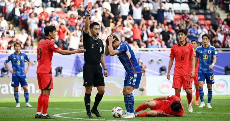 足球犯规种类总整理：看懂自由球与黄红牌判罚逻辑